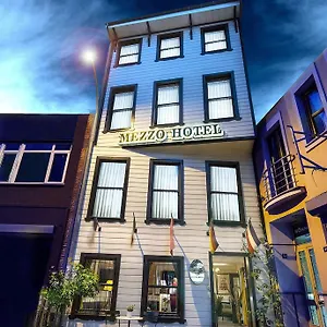 5* Hotel Mezzo