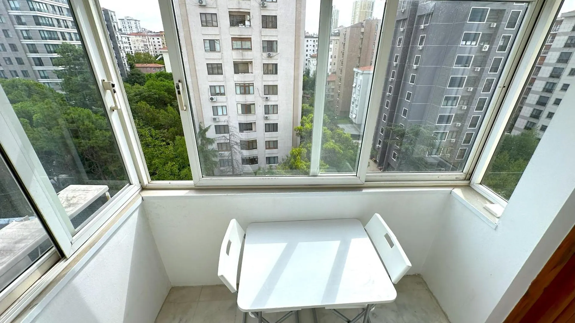 Cozy Apartment In Kadikoy Istanbul